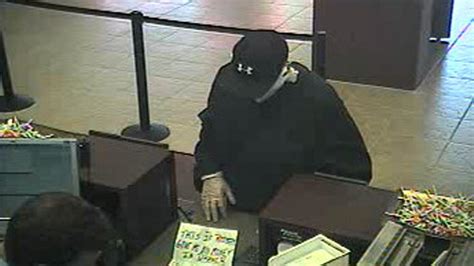 Downtown Walnut Creek bank robbed, suspect gets away